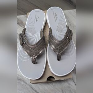 Clarks Women's Pewder Sandals